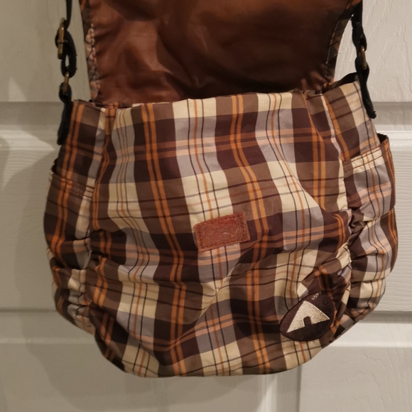 🔥 3 for $30 🔥 Airwalk Plaid Crossbody Bag - Picture 4 of 6